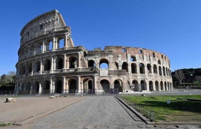 سياحة إيطاليا تتكبد خسائر قدرها 1.8 مليار يورو مع غياب السياح الأميركيين بسبب كورونا