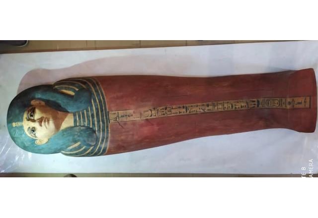المتحف القومي للحضارة المصرية يستقبل ١٧ تابوتا ملكيا لترميمها استعدادا لنقل المومياوات للمتحف