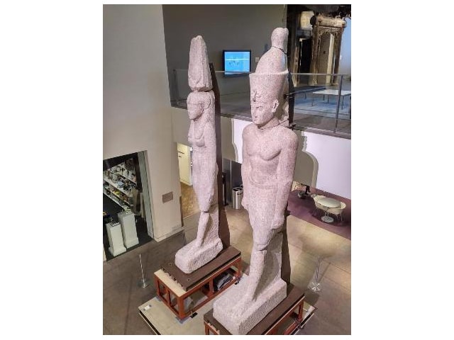 من فيرجينيا للقاهرة عودة تمثالين ملكيين لعرضهما بالمتحف المصري الكبير