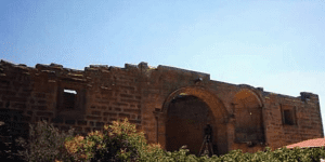 كاليبة الهيات.. طراز معماري فريد للأبنية الدينية القديمة بالسويداء سوريا