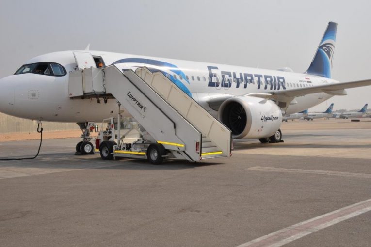 مصر للطيران تسير 71 رحلة جوية غدا الاثنين