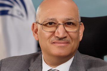 زكريا : مصر للطيران تخطط لتسيير رحلة يوميا الي الدوحة قطر