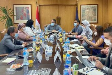 سياحة مصر تبحث تطوير مواقع التواصل الاجتماعي الترويجية