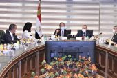 بحث تحفيز حركة السياحة والطيران الداخلي في المقاصد السياحية المصرية