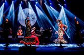 الفنانة لورا دي لوس أنجيليس تقدم حفل الفلامينكو الإسبانية في مهرجان البحرين للموسيقي
