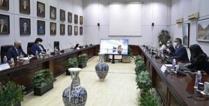 العناني يلتقي "عبد الدايم " " وفودة " لمناقشة إقامة احتفالية عالمية في مدينة سانت كاترين