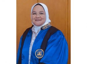 فوز الدكتورة رانيا مصطفى جامعة الإسكندرية بجائزة التميز الأكاديمي للآثاريين العرب