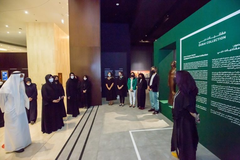 افتتاح معرض" عندما تتحدث الصور" في متحف الاتحاد