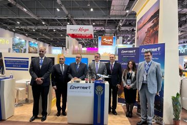 وزير الطيران يعلن حزمة من التخفيضات بالمطارات المصرية في معرض سوق السفر العالمي - لندن