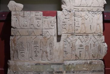 من بينها تمثال الملكة حتشبسوت : المتحف المصري الكبير يستقبل 23 قطعة أثرية ضخمة