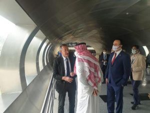 وزير سياحة البحرين ووفد دولة الامارات في زيارة للمتحف القومي للحضارة بالفسطاط