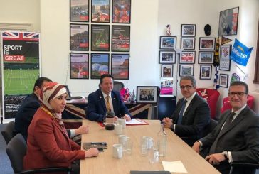وزير سياحة مصر يلتقي نظيره البريطاني في أولي لقاءاته خلال زيارته بلندن