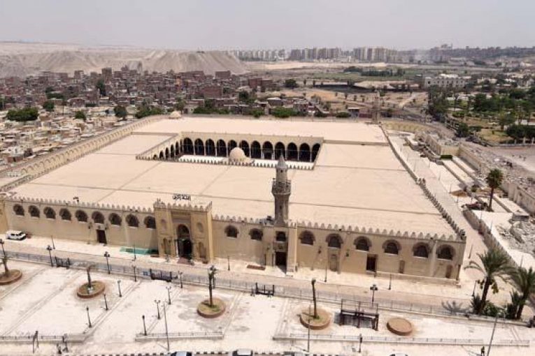 خبير آثري يرصد معالم جامع عمرو بن العاص التاريخية