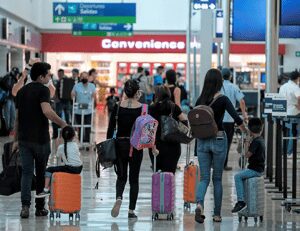 الإيكاو : انتعاش قوى لحركة السفر عالميا .. وارتفاع عدد المسافرين جوا بنسبة 65 % ... تقرير