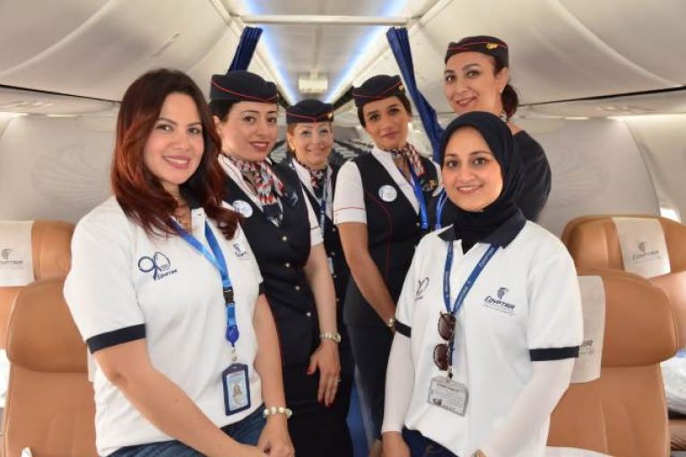 مصر للطيران تحتفل باليوم العالمي للضيافة الجوية