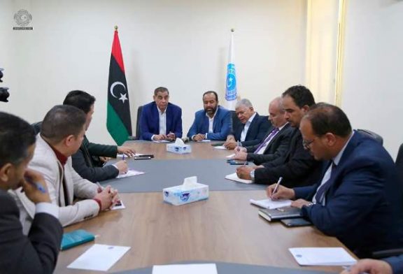 حكومة ليبيا تلتقي بشركات النقل الجوي لتفعيل الرحلات المحلية والدولية بمطارات الجنوب