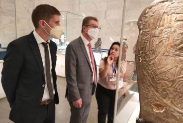  بعد زيارته للمتحف القومي للحضارة.. سفير ألمانيا يشيد بدور المتحف الحضاري وجهود القائمين عليه