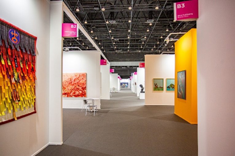 معرض "آرت دبي" يواصل إثراء المشهد الإبداعي الإماراتي خلال دورته الجديدة في 2023