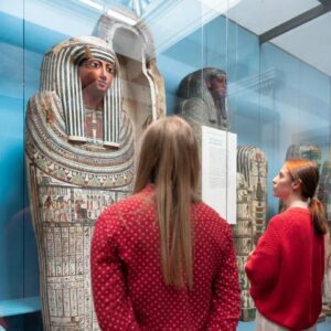 آثار مصر تتابع تداعيات واقعة سرقة بعض القطع الأثرية من المتحف البريطاني بلندن