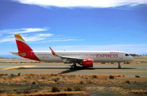 طيران " أيبيريا إكسبريس" الإسبانية تدشن أولى رحلاتها بين القاهرة ومدريد 