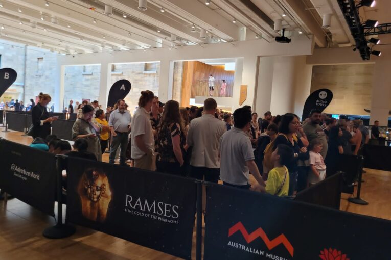 معرض رمسيس وذهب الفراعنة بأستراليا يشهد إقبالا ملحوظا