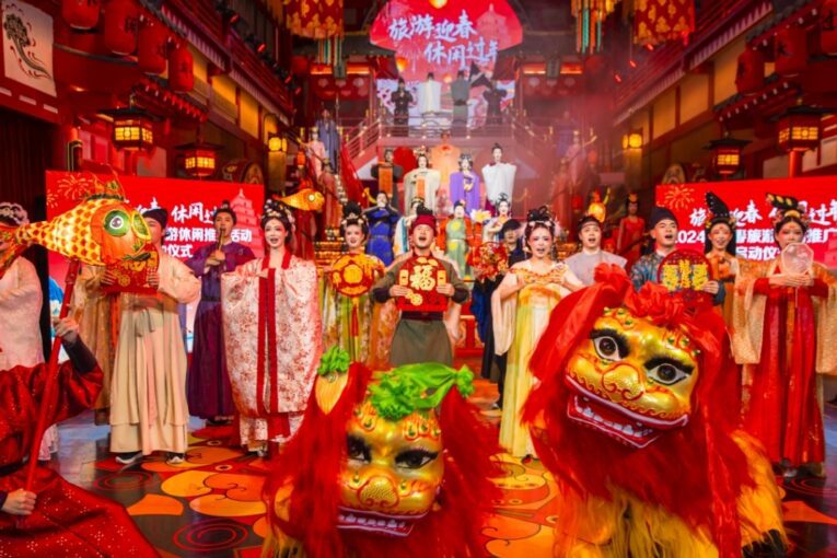 حركة السياحة الخارجية الصينية خلال عطلة رأس السنة الصينية 2024 الحقيقة و التهويل