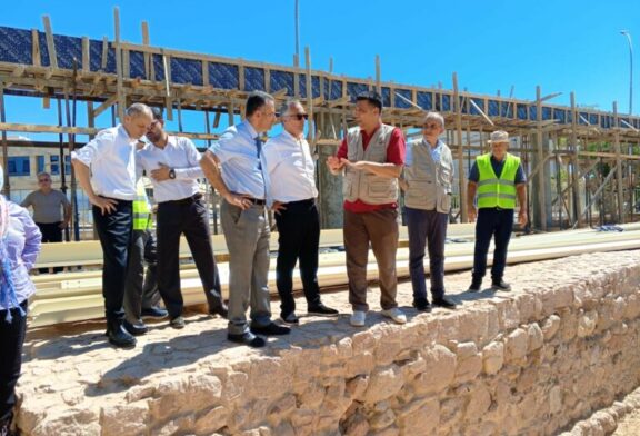 وزير السياحة والآثار مكرم القيسي يتفقد مواقع أثرية في العقبة