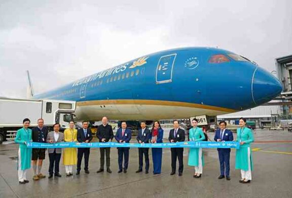 Vietnam Airlines celebrated its premiere at Munich Airport with flights to Hanoi and Ho Chi Minh City