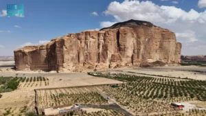 جبل الحوارة .. شاهد على تاريخ العُلا وجمالها الطبيعي