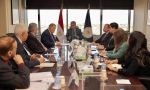 شريف فتحي يبحث سبل زيادة الاستثمار السياحي مع اتحاد المستثمرين المصريين