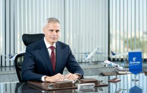 مصر للطيران تكثف رحلاتها: 205 رحلة لعودة المعتمرين و92 رحلة سياحية خلال العيد