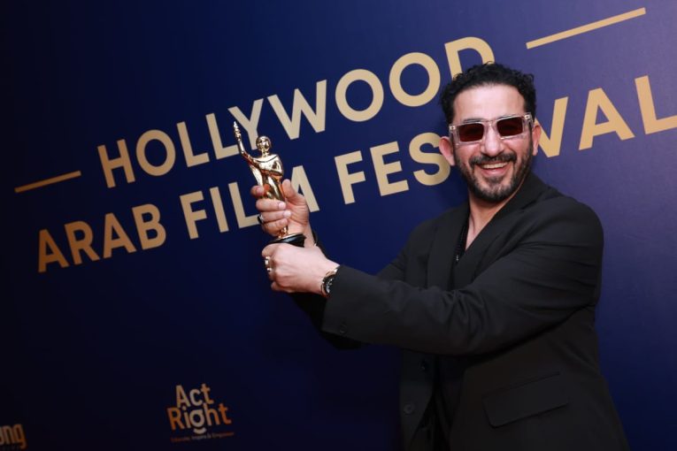 تكريم" أحمد حلمي" في افتتاح مهرجان هوليوود السينمائي للفيلم العربي