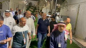 استعدادًا للتصعيد إلى عرفات: تفويج حجاج السياحة من المدينة إلى مكة ومراجعة نهائية للمخيمات