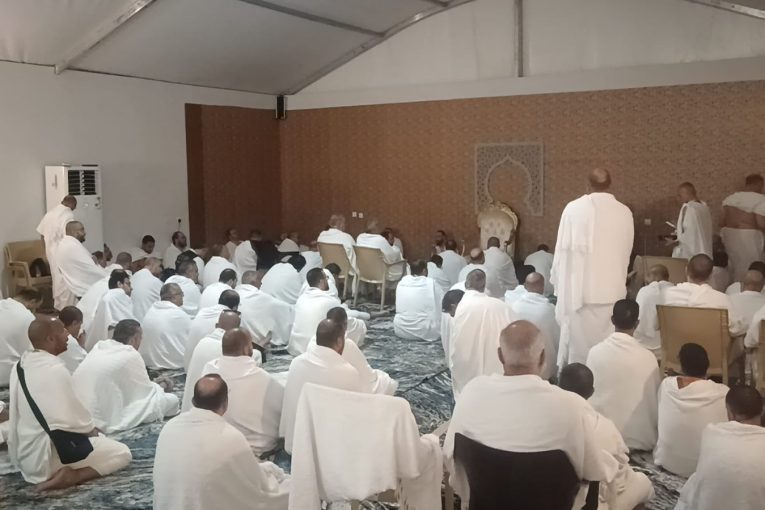 الحجاج يقضون أول أيام التشريق في منى.. وخدمات مميزة لحجاج السياحة دون مخالفات