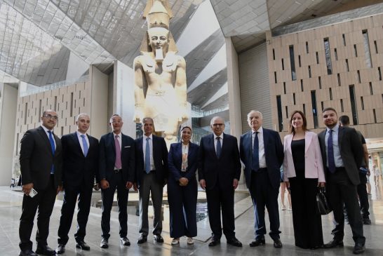 نواف سلام رئيس الوزراء اللبناني يزور المتحف المصري الكبير ويشيد بعظمة الحضارة المصرية